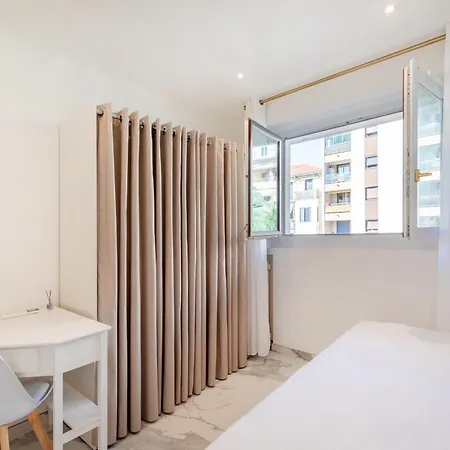 Διαμέρισμα Wilson Juan Les Pins 6 Couchages 100m Des Plages