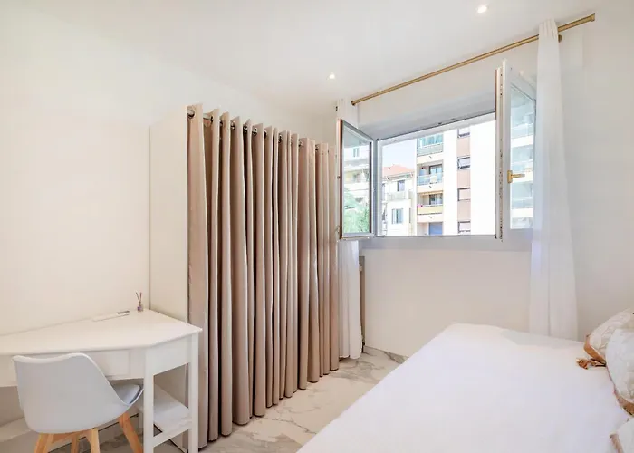 Διαμέρισμα Wilson Juan Les Pins 6 Couchages 100m Des Plages